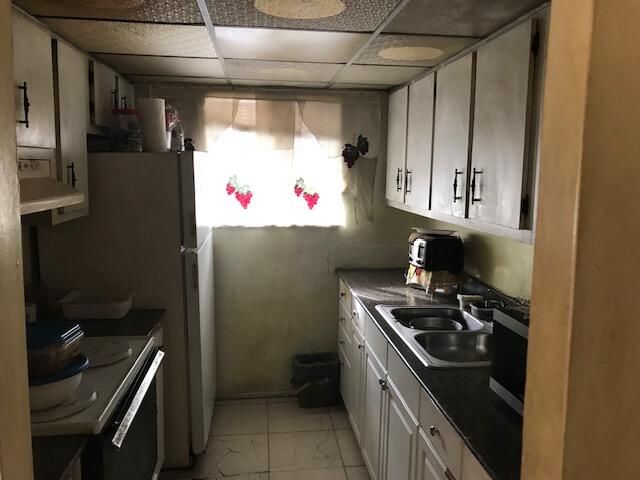 Recently Sold: $159,000 (2 beds, 1 baths, 844 Square Feet)