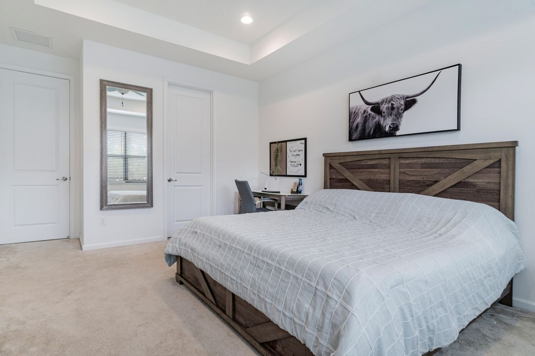 Active With Contract: $700,000 (4 beds, 3 baths, 2886 Square Feet)