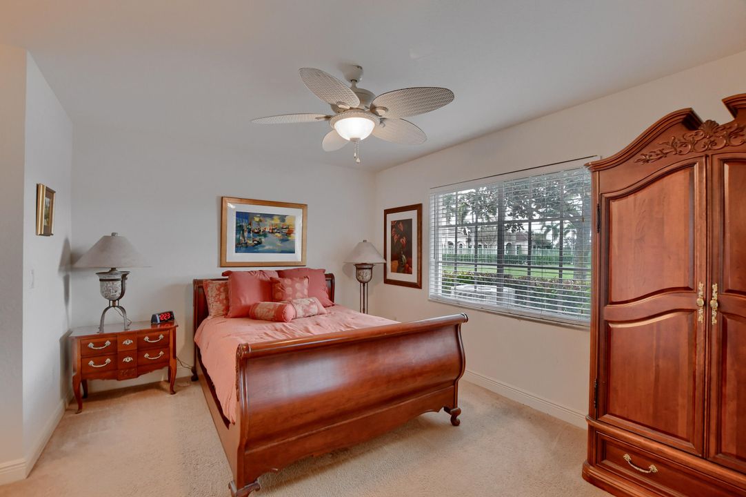 Active With Contract: $335,000 (3 beds, 2 baths, 1361 Square Feet)