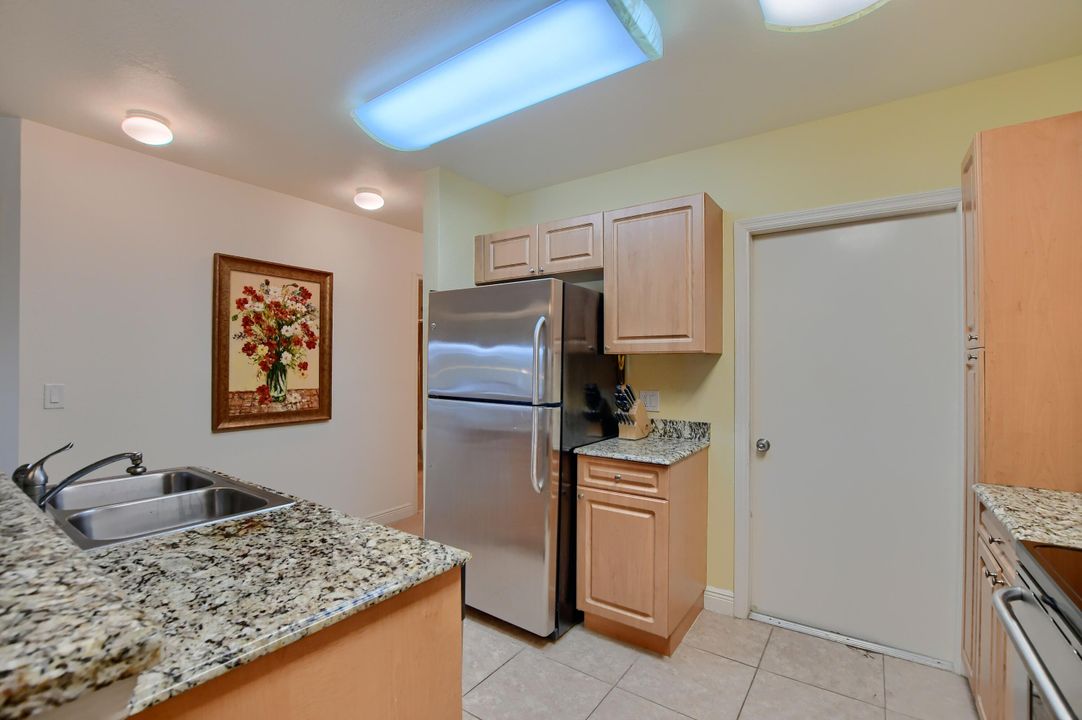 Active With Contract: $335,000 (3 beds, 2 baths, 1361 Square Feet)