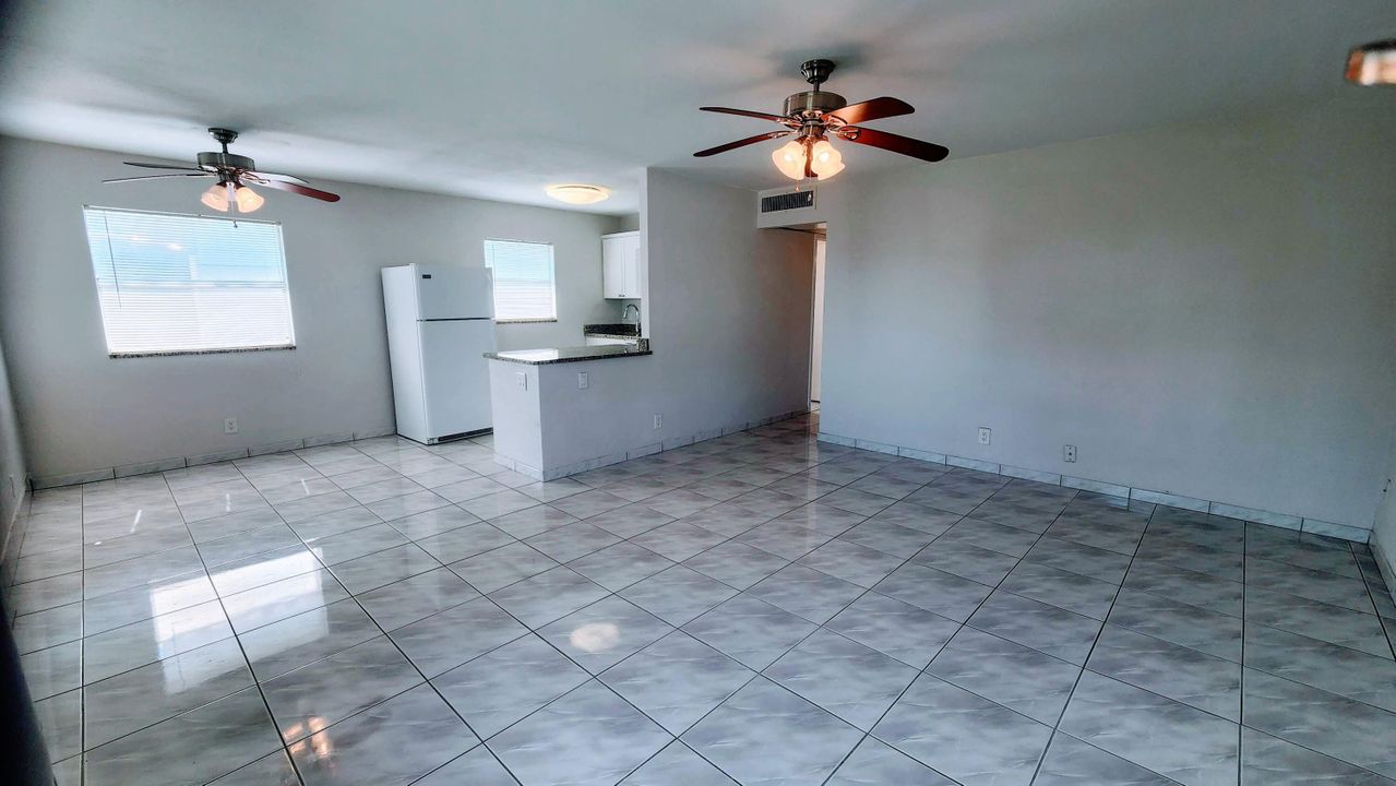 Recently Sold: $149,000 (2 beds, 2 baths, 883 Square Feet)