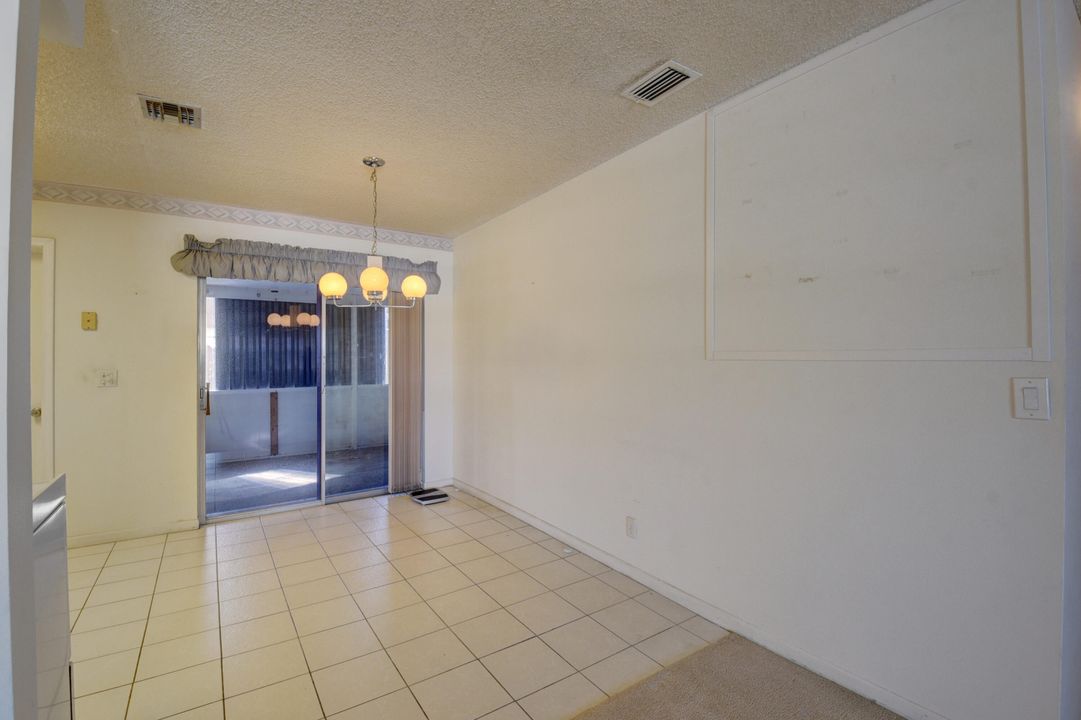 Active With Contract: $199,000 (2 beds, 2 baths, 1050 Square Feet)