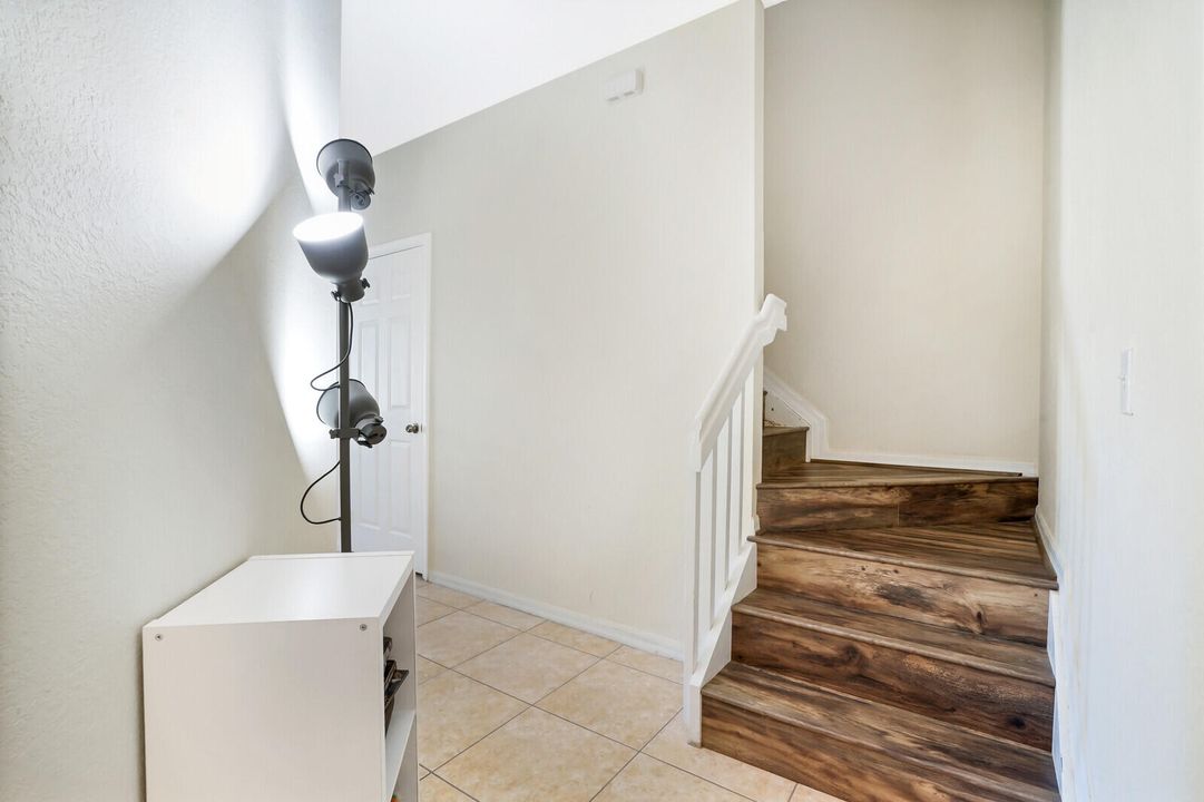 Active With Contract: $360,000 (3 beds, 2 baths, 1632 Square Feet)