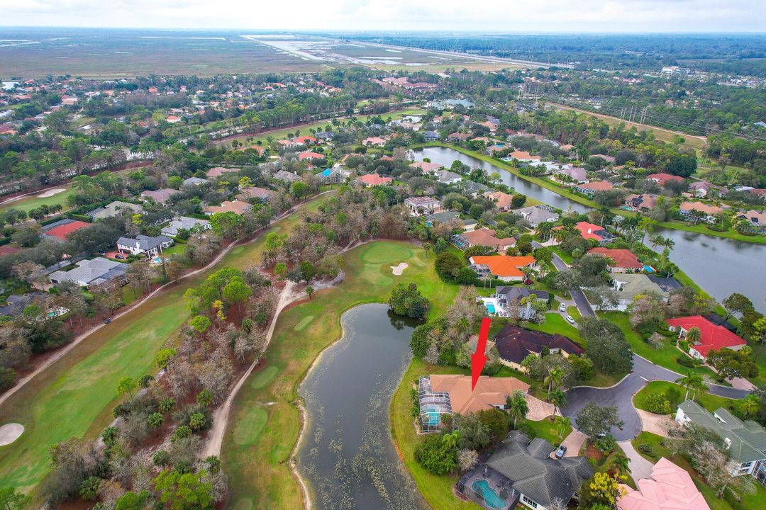 Active With Contract: $979,217 (4 beds, 4 baths, 3803 Square Feet)