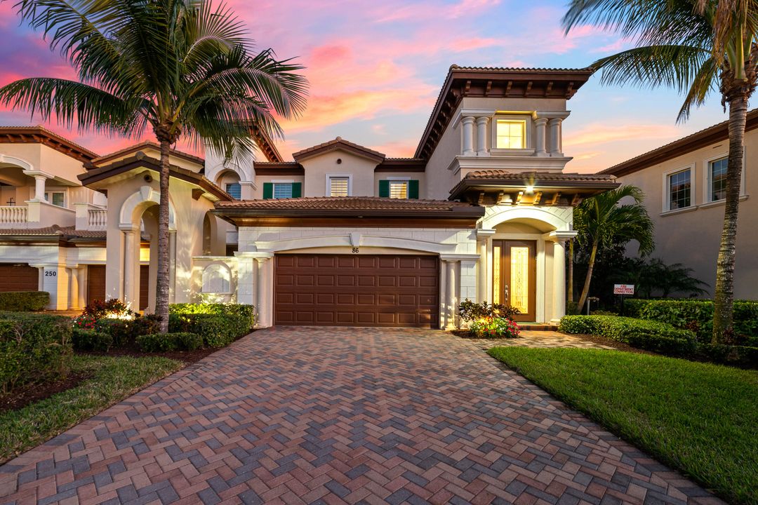 最近售出: $1,230,000 (3 贝兹, 2 浴室, 3042 平方英尺)