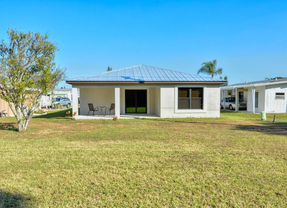 Active With Contract: $175,000 (2 beds, 2 baths, 1451 Square Feet)