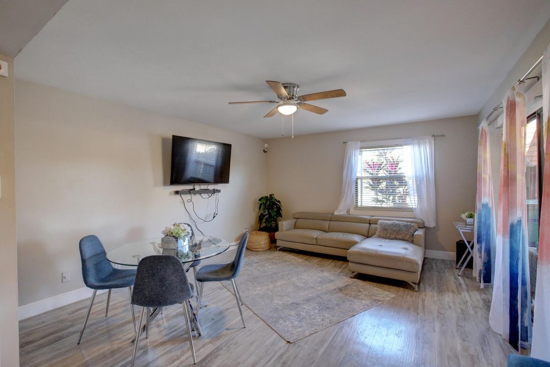 Active With Contract: $2,600 (3 beds, 2 baths, 1570 Square Feet)