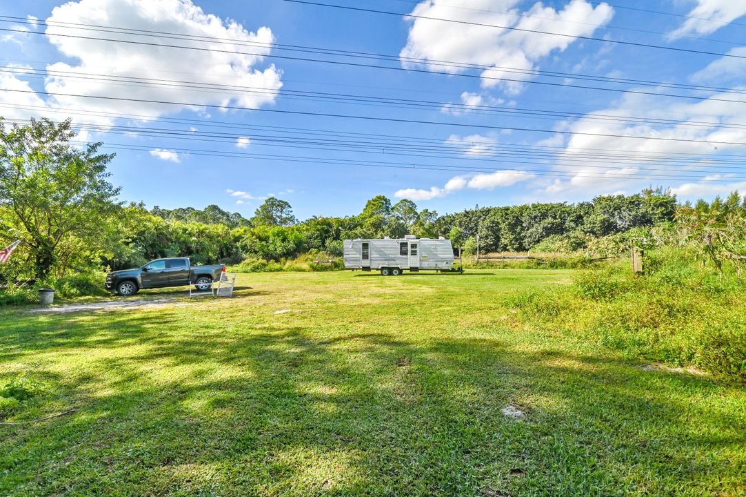 Active With Contract: $375,000 (3 beds, 2 baths, 1026 Square Feet)