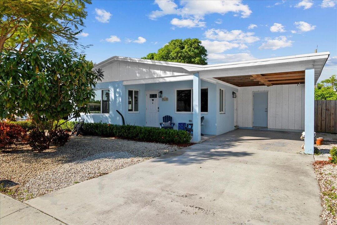 最近售出: $537,000 (3 贝兹, 2 浴室, 1566 平方英尺)