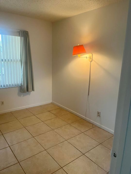 Recently Rented: $1,600 (2 beds, 2 baths, 815 Square Feet)