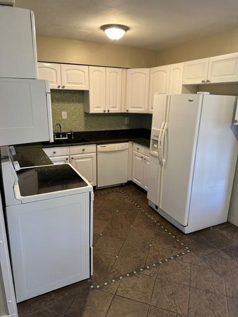 Active With Contract: $385,900 (2 beds, 1 baths, 1320 Square Feet)