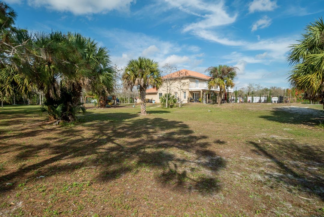Recently Sold: $1,075,000 (4 beds, 3 baths, 3286 Square Feet)