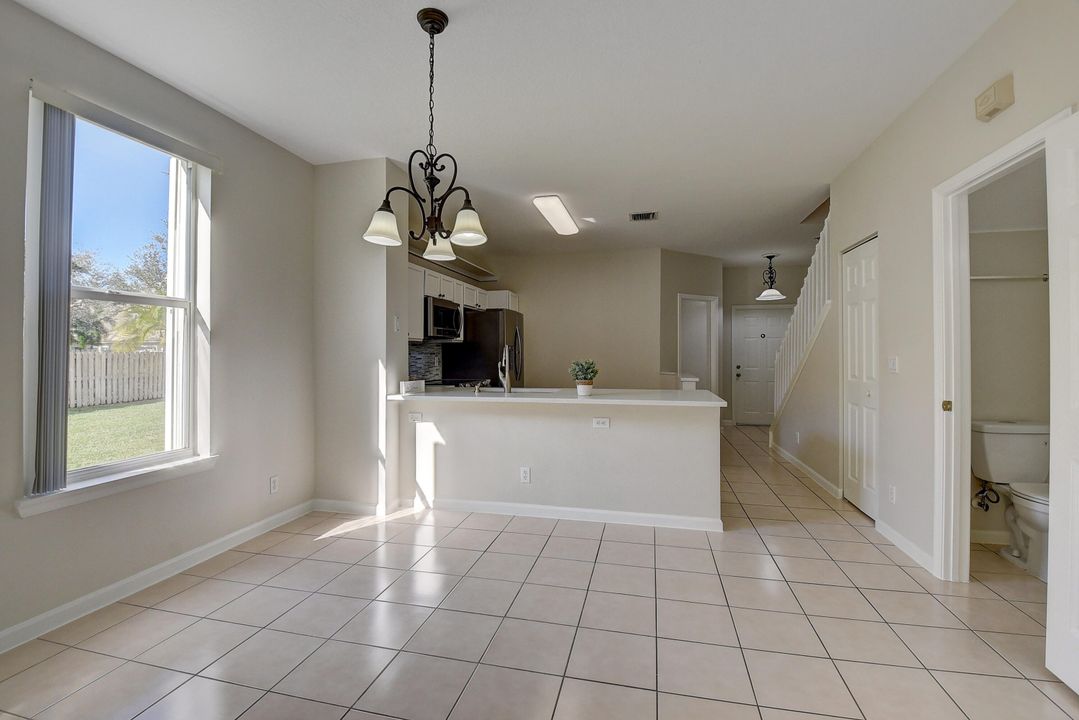 Active With Contract: $2,700 (2 beds, 2 baths, 1502 Square Feet)