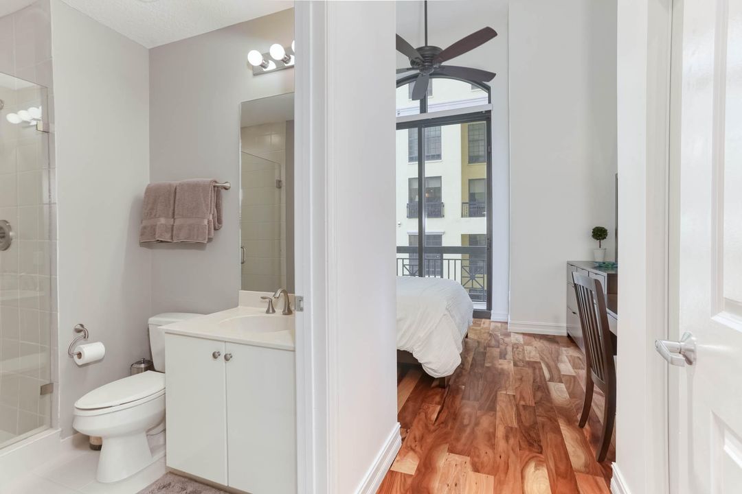 Recently Sold: $899,000 (2 beds, 2 baths, 1533 Square Feet)