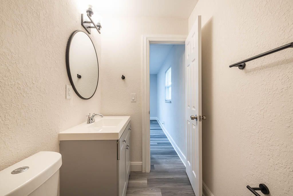 Недавно арендовано: $2,500 (4 спален, 2 ванн, 925 Квадратных фут)