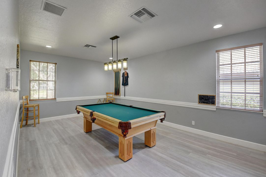 Active With Contract: $499,000 (3 beds, 2 baths, 2202 Square Feet)