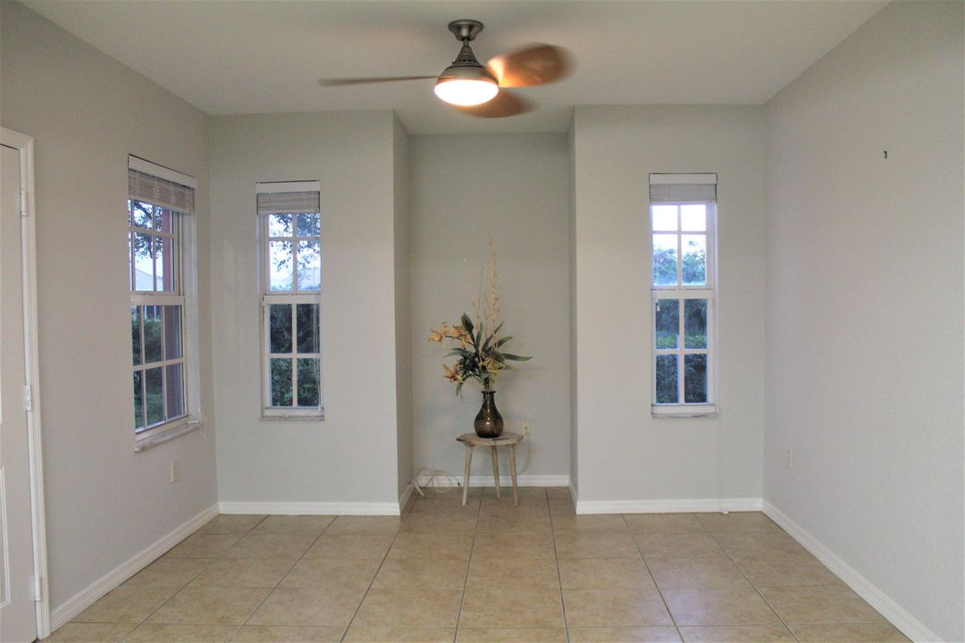 Active With Contract: $2,300 (3 beds, 2 baths, 1467 Square Feet)