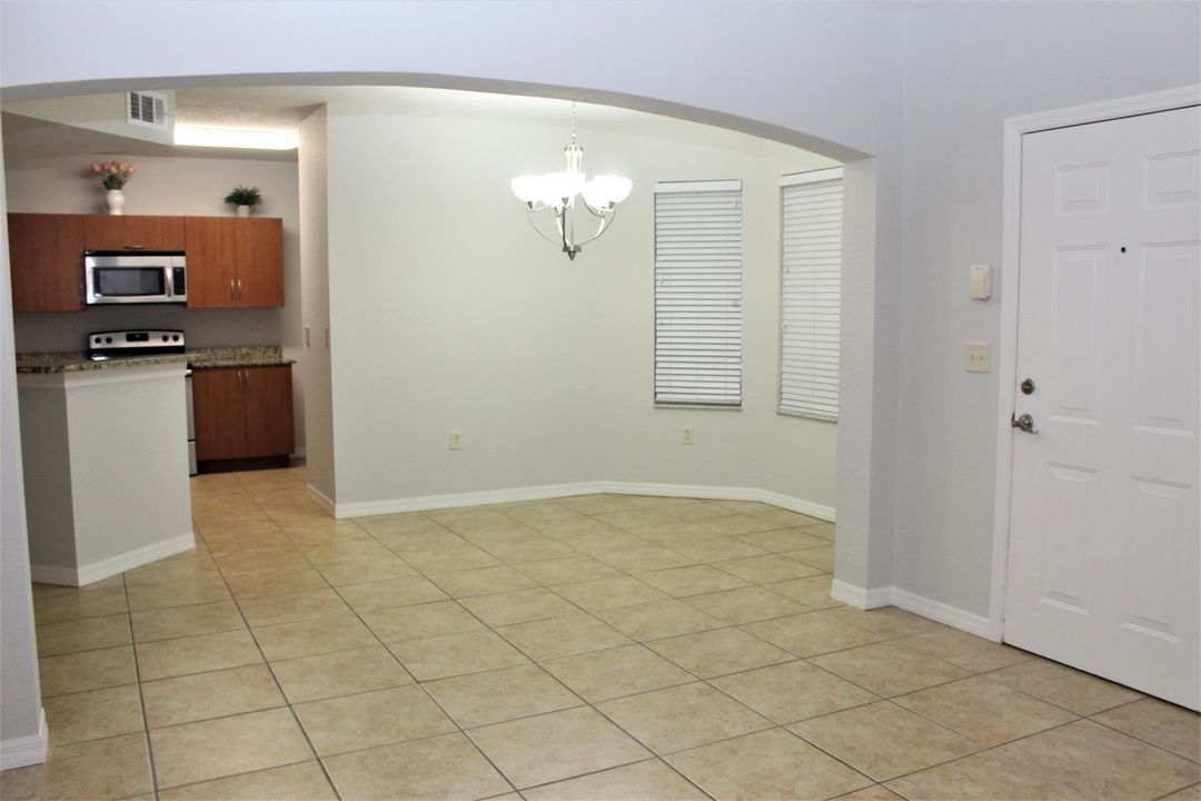 Active With Contract: $2,300 (3 beds, 2 baths, 1467 Square Feet)