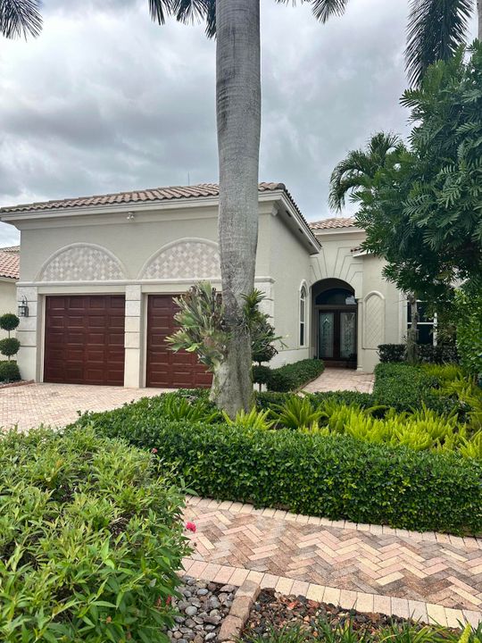 Recently Sold: $1,550,000 (3 beds, 3 baths, 2629 Square Feet)