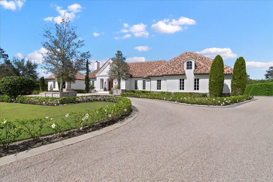 Vendido Recientemente: $10,995,000 (6 camas, 5 baños, 8019 Pies cuadrados)