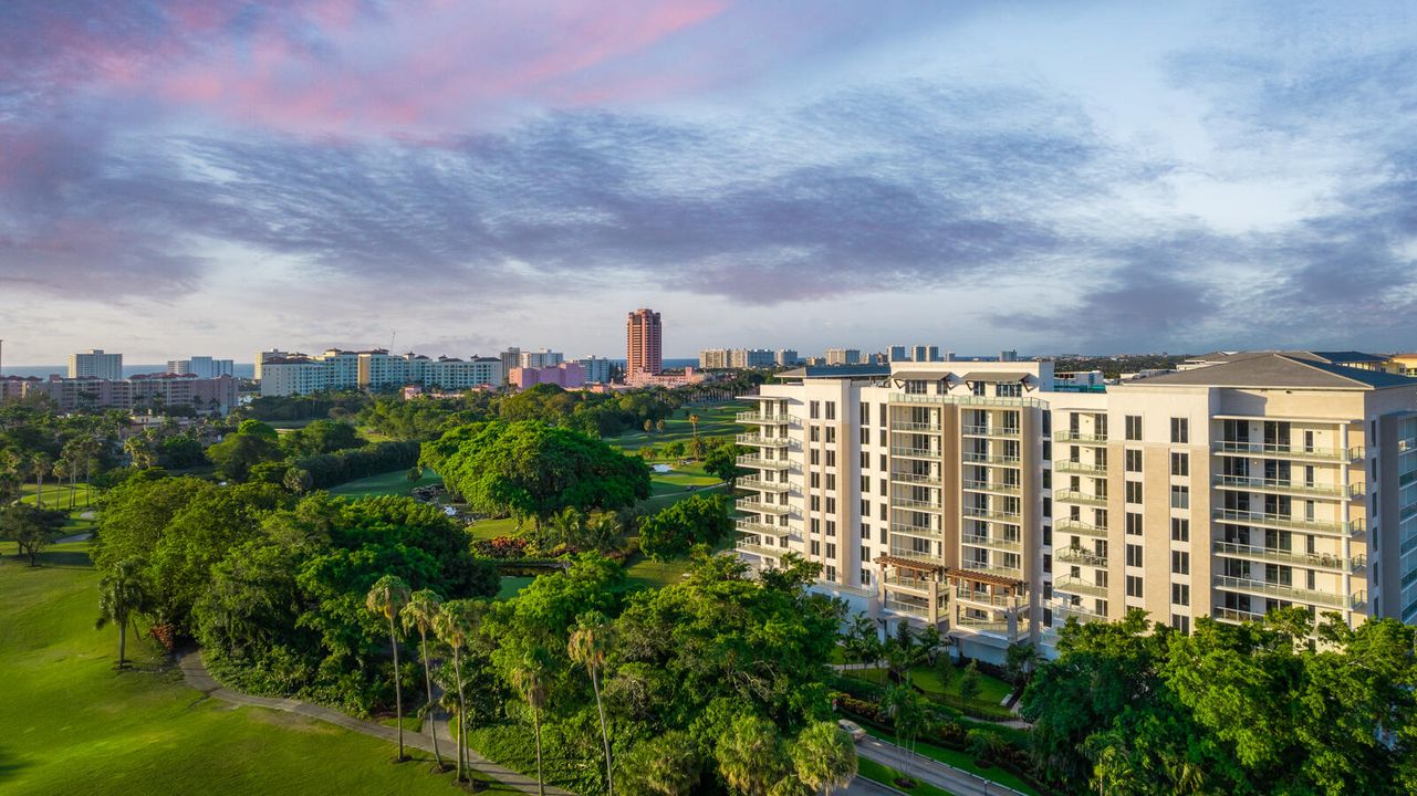 Active With Contract: $2,349,000 (3 beds, 3 baths, 2035 Square Feet)