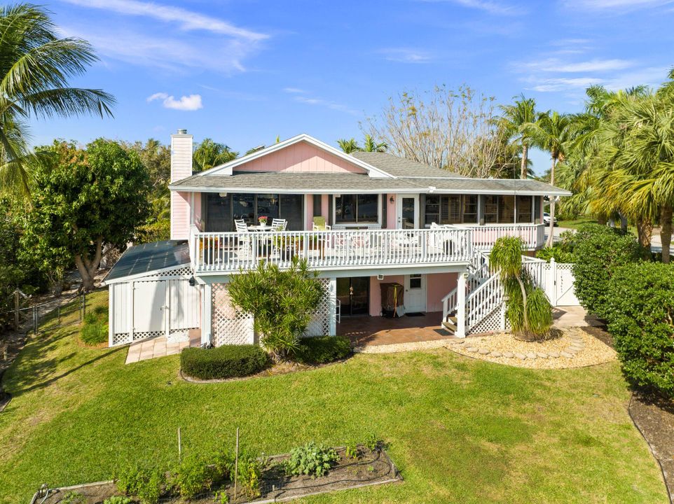 Active With Contract: $2,280,000 (3 beds, 2 baths, 2522 Square Feet)