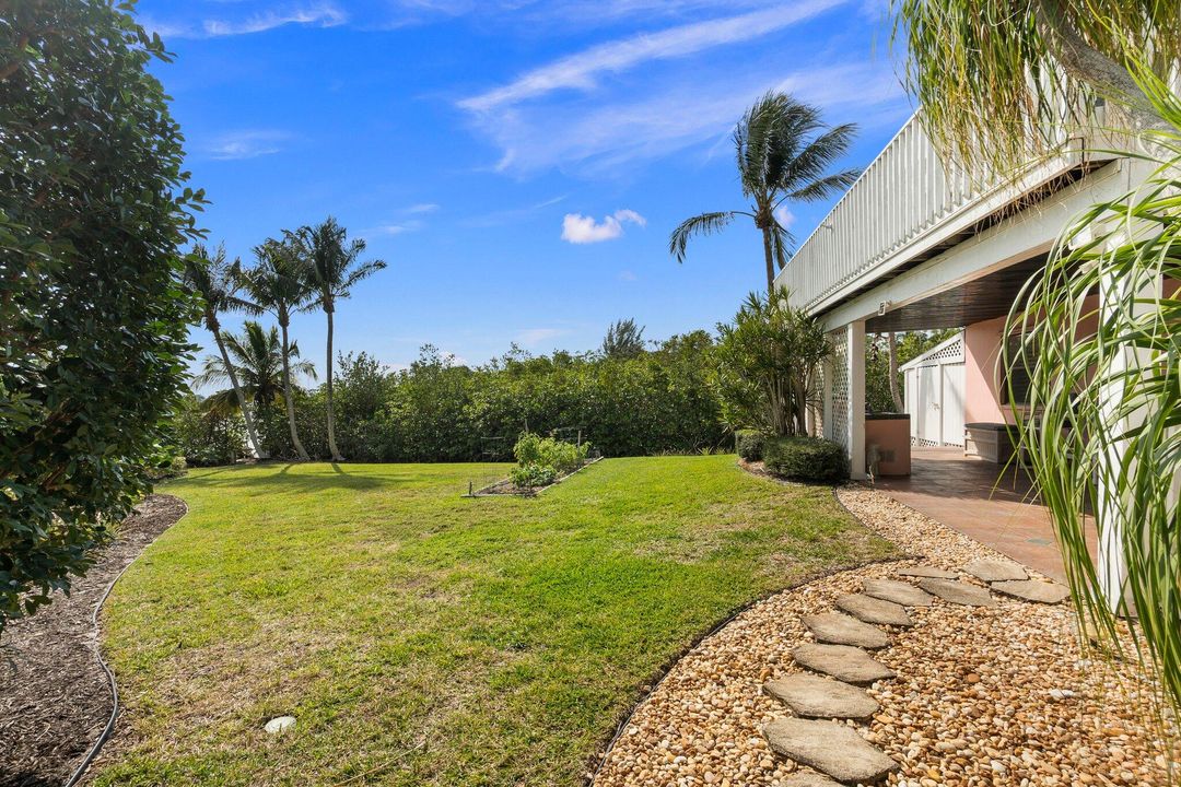 For Sale: $2,280,000 (3 beds, 2 baths, 2522 Square Feet)