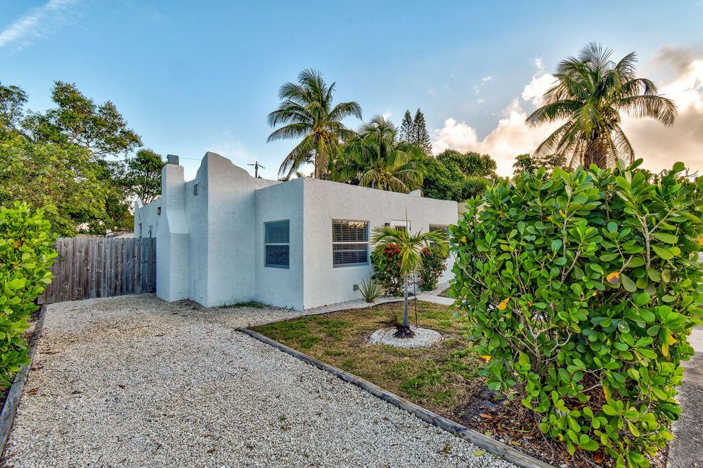 Vendido Recientemente: $449,000 (3 camas, 2 baños, 1220 Pies cuadrados)