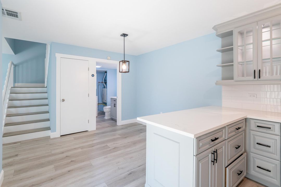 Active With Contract: $2,800 (3 beds, 2 baths, 1596 Square Feet)