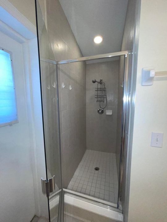 最近租的: $2,600 (3 贝兹, 2 浴室, 1771 平方英尺)