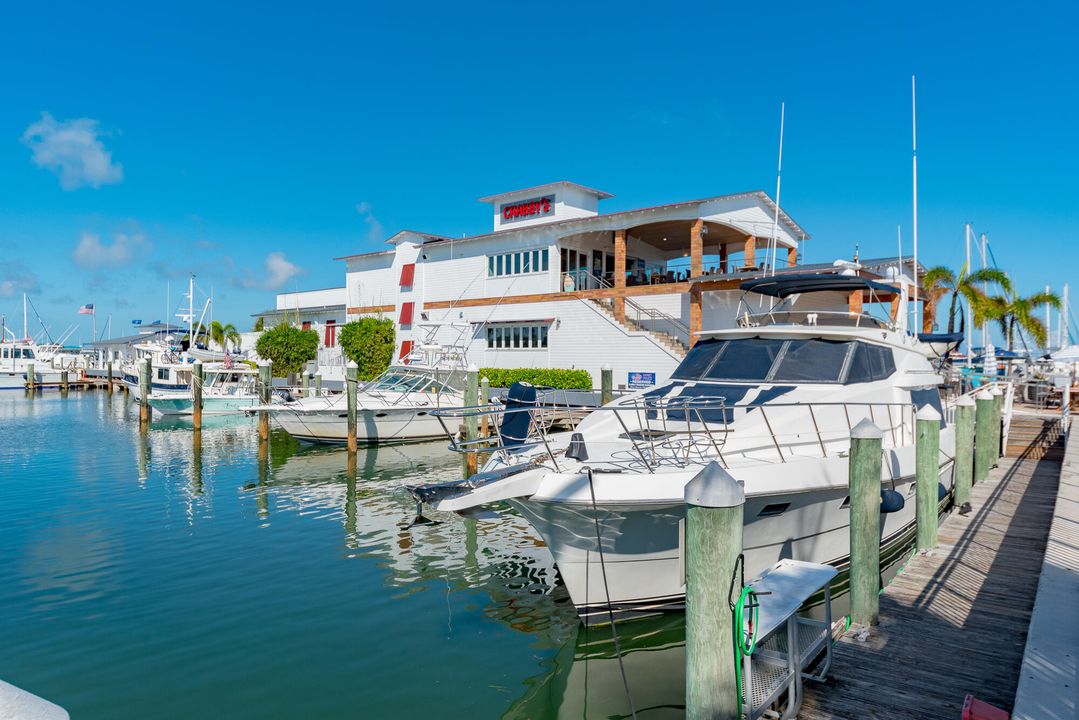 Active With Contract: $2,250,000 (4 beds, 5 baths, 3259 Square Feet)