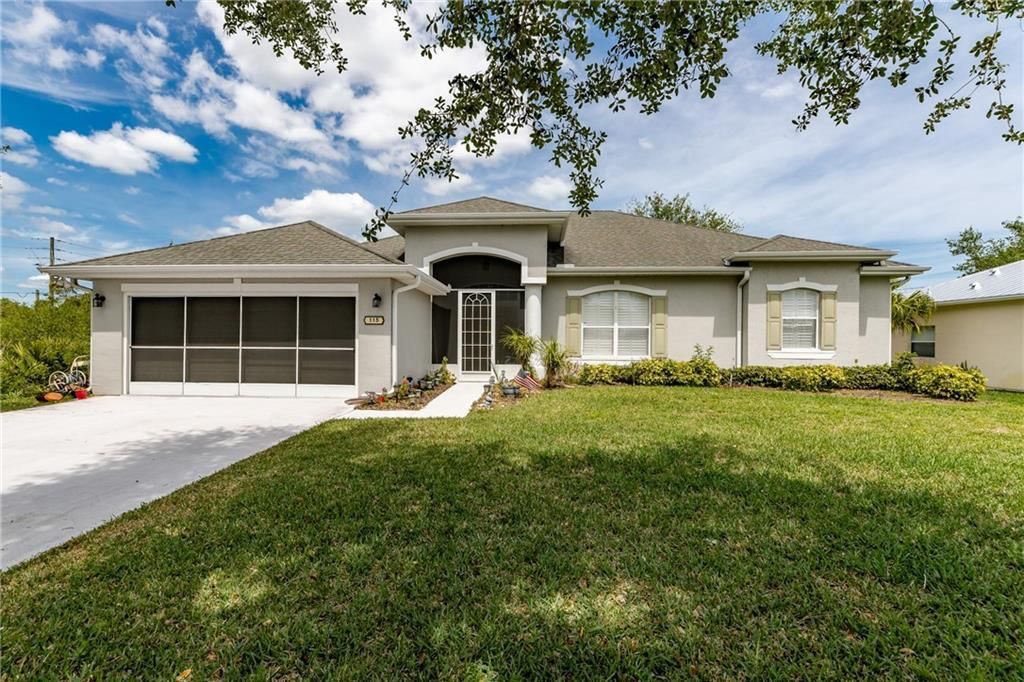 Recently Sold: $399,000 (4 beds, 2 baths, 2231 Square Feet)