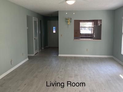 Active With Contract: $2,400 (2 beds, 2 baths, 1077 Square Feet)