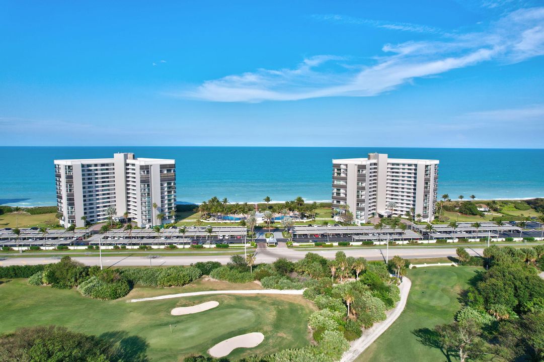 Recently Sold: $560,000 (2 beds, 2 baths, 1228 Square Feet)