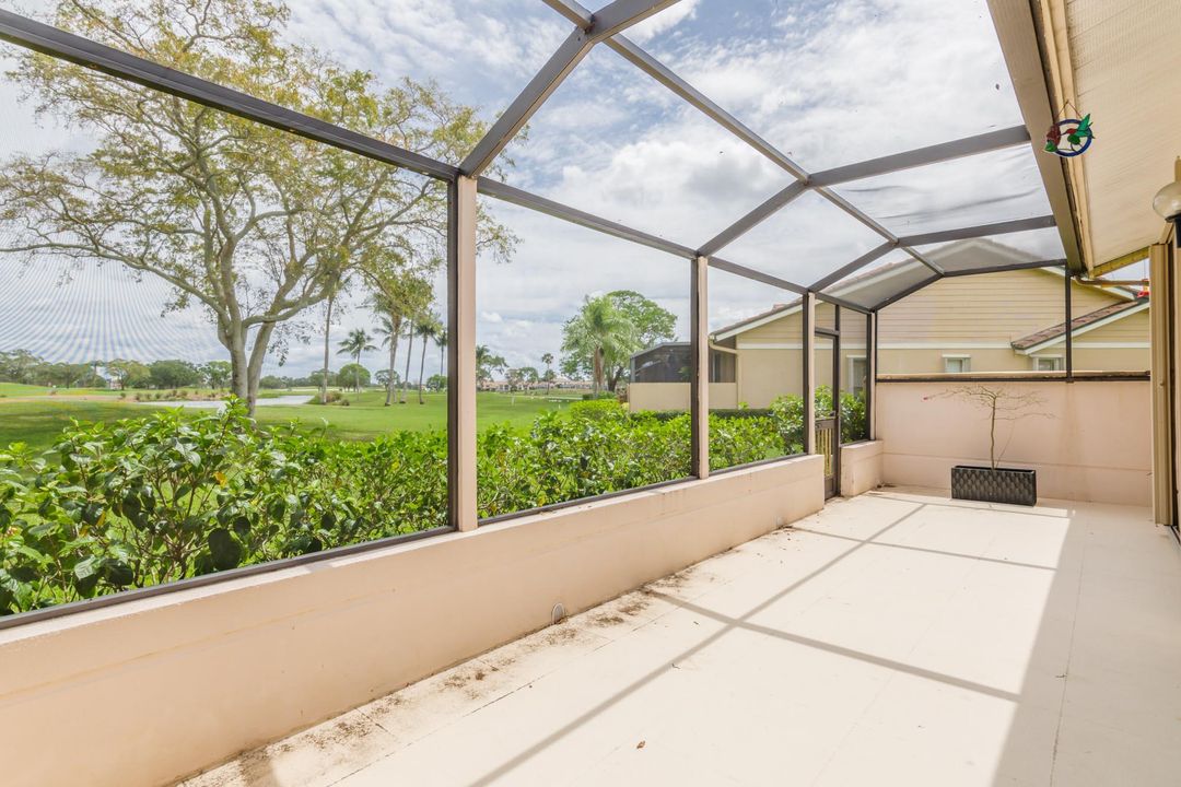 Active With Contract: $3,000 (2 beds, 2 baths, 1397 Square Feet)