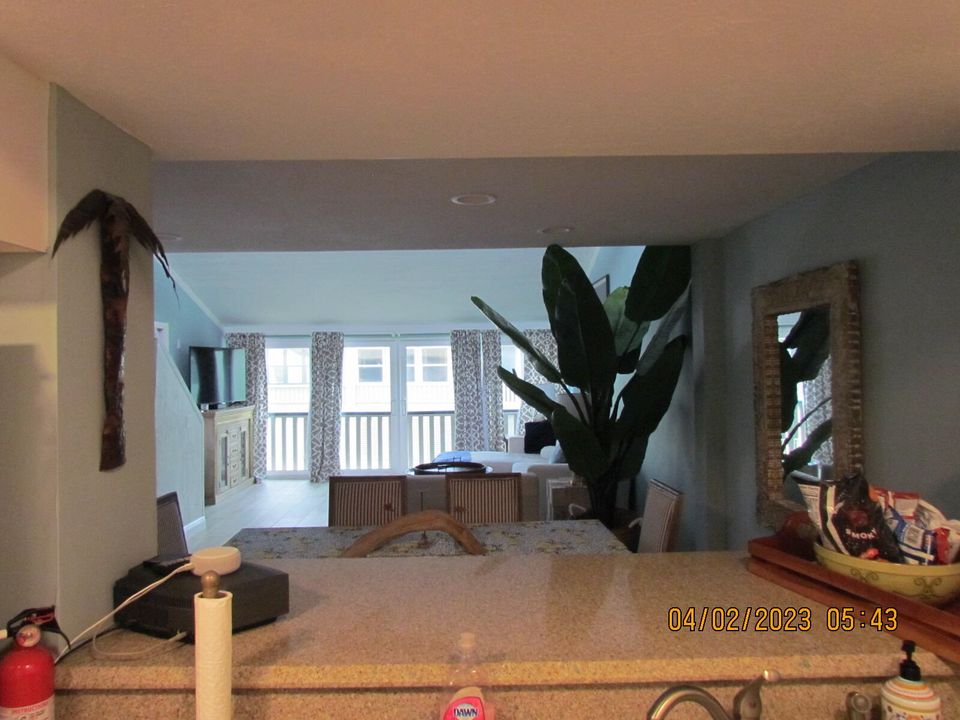 Active With Contract: $4,700 (2 beds, 2 baths, 1090 Square Feet)