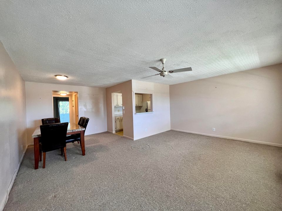 Recently Sold: $94,000 (1 beds, 1 baths, 646 Square Feet)