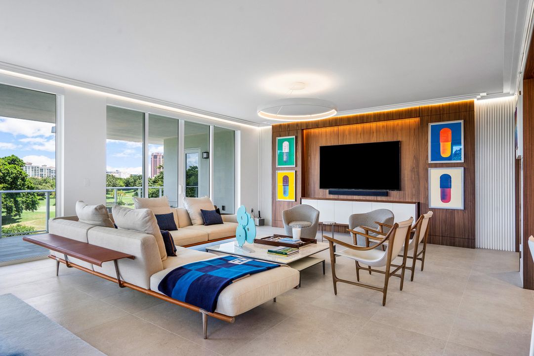 Recently Sold: $6,000,000 (3 beds, 3 baths, 3503 Square Feet)