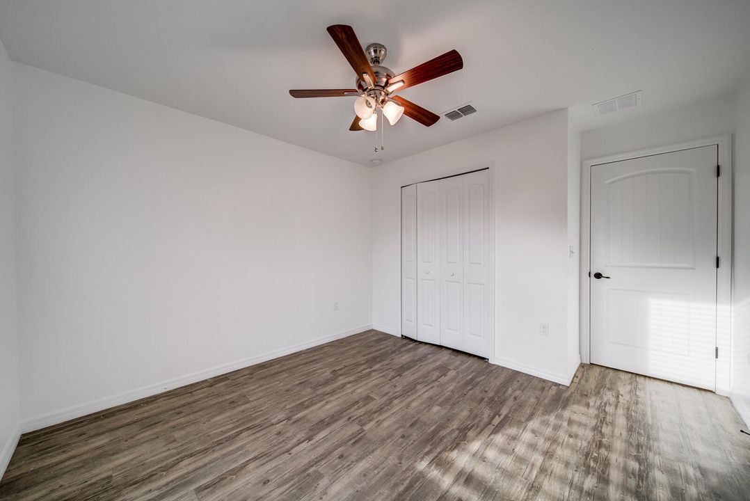 Active With Contract: $3,100 (3 beds, 2 baths, 1649 Square Feet)