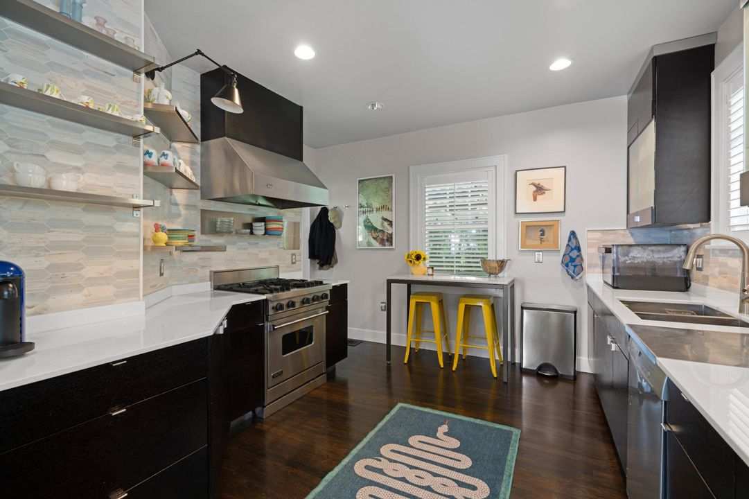 Active With Contract: $1,995,000 (3 beds, 2 baths, 2052 Square Feet)