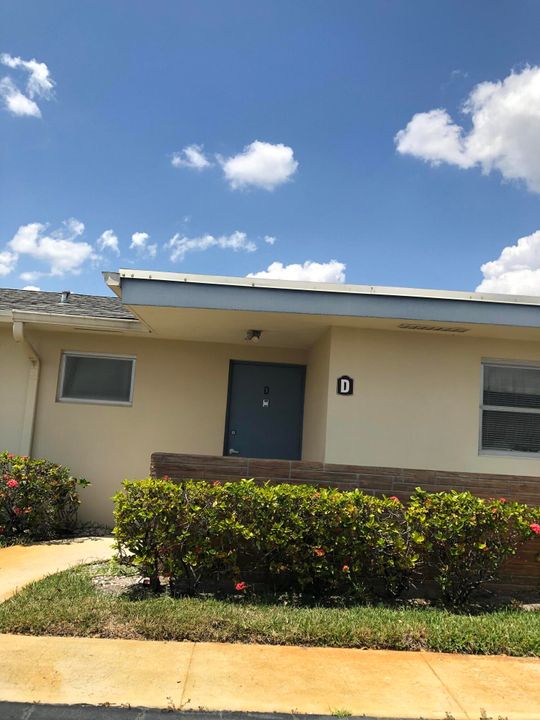 Recently Sold: $135,000 (1 beds, 1 baths, 661 Square Feet)