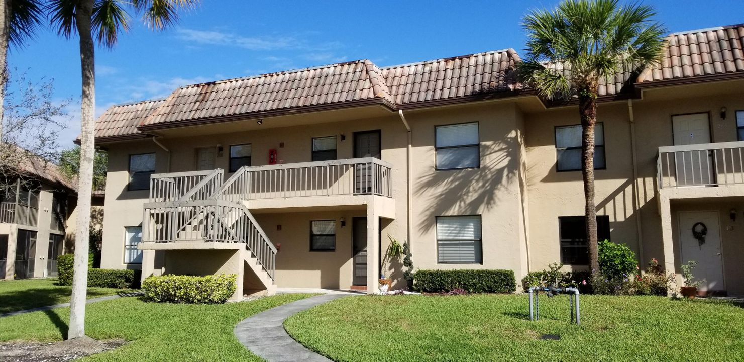 Recently Sold: $175,000 (2 beds, 2 baths, 857 Square Feet)