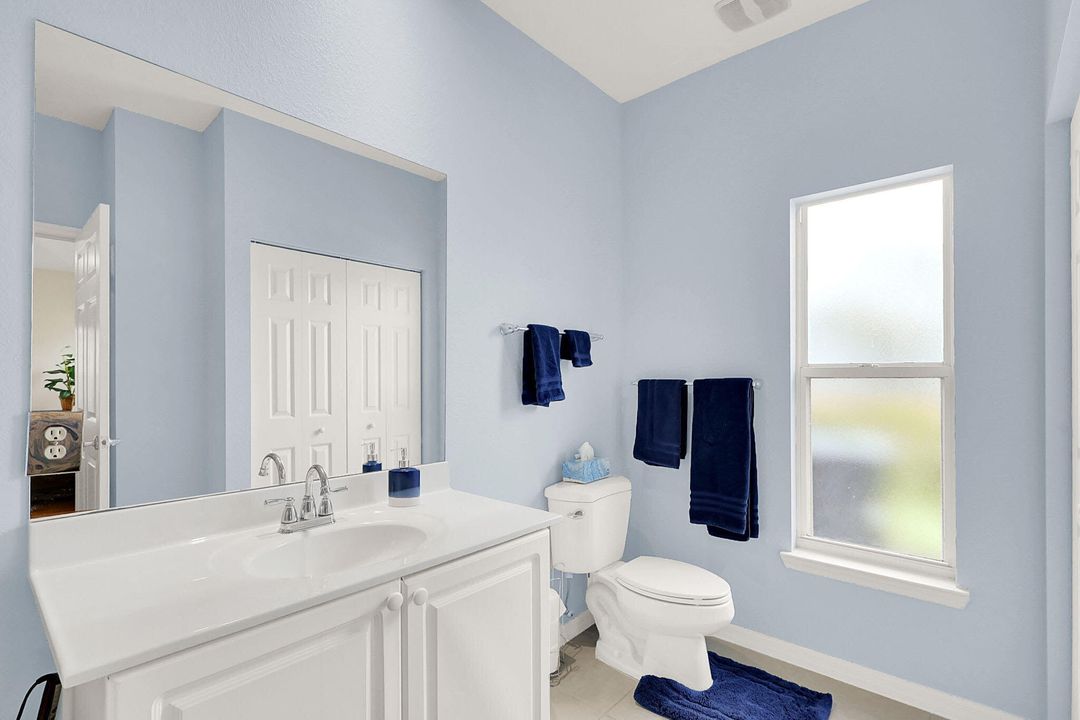 Activo con contrato: $1,900 (2 camas, 2 baños, 1335 Pies cuadrados)