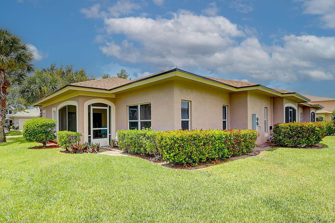 Activo con contrato: $1,900 (2 camas, 2 baños, 1335 Pies cuadrados)