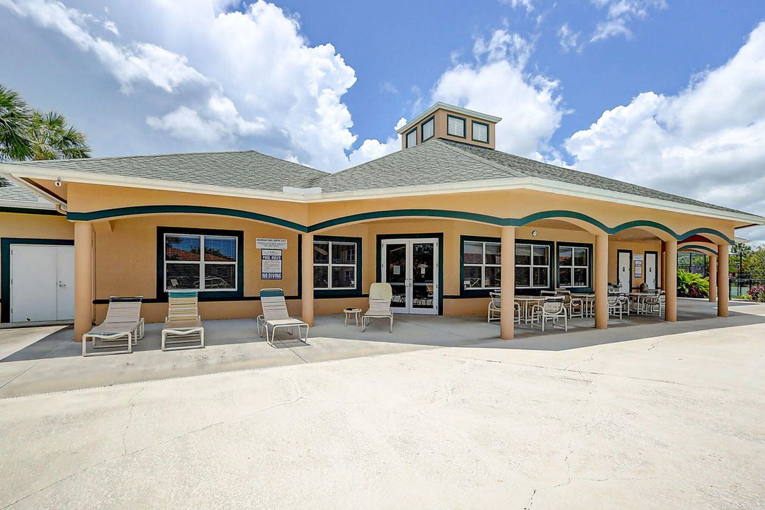 Activo con contrato: $1,900 (2 camas, 2 baños, 1335 Pies cuadrados)