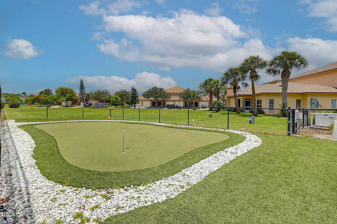 Activo con contrato: $1,900 (2 camas, 2 baños, 1335 Pies cuadrados)