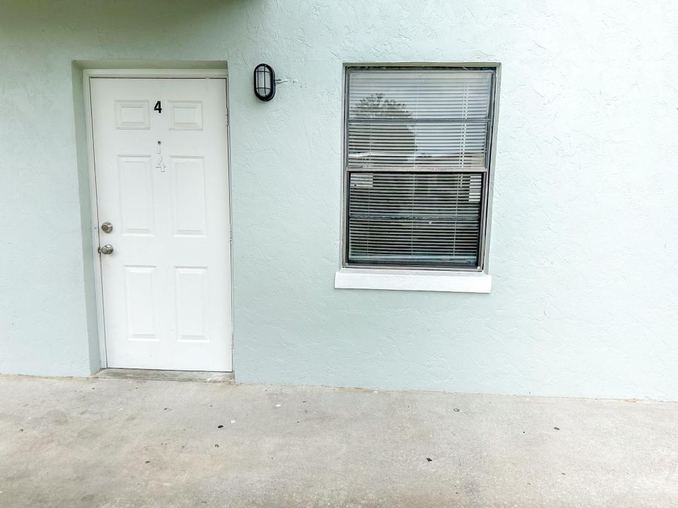 最近租的: $1,750 (2 贝兹, 1 浴室, 850 平方英尺)