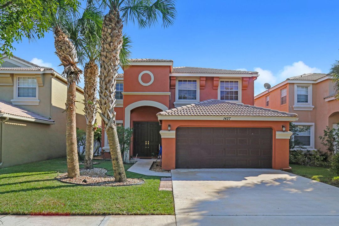 Active With Contract: $3,300 (4 beds, 2 baths, 2424 Square Feet)