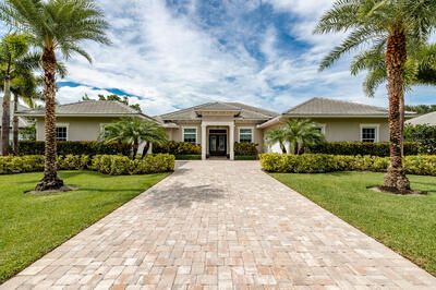 Recently Sold: $1,550,000 (3 beds, 3 baths, 2808 Square Feet)