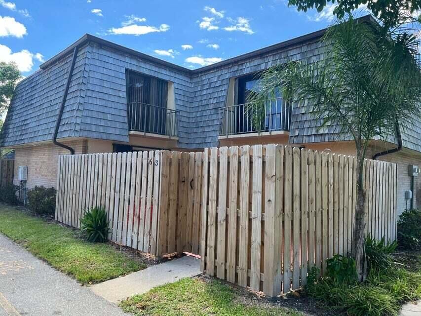 Recently Rented: $2,400 (2 beds, 2 baths, 1232 Square Feet)